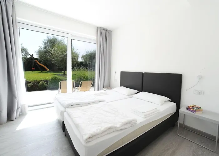 アパート Dreizimmerwohnung Mit Direktem Zugang Zum Garten By Interhome *