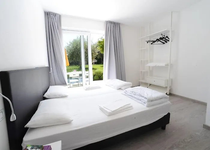 アパート Dreizimmerwohnung Mit Direktem Zugang Zum Garten By Interhome